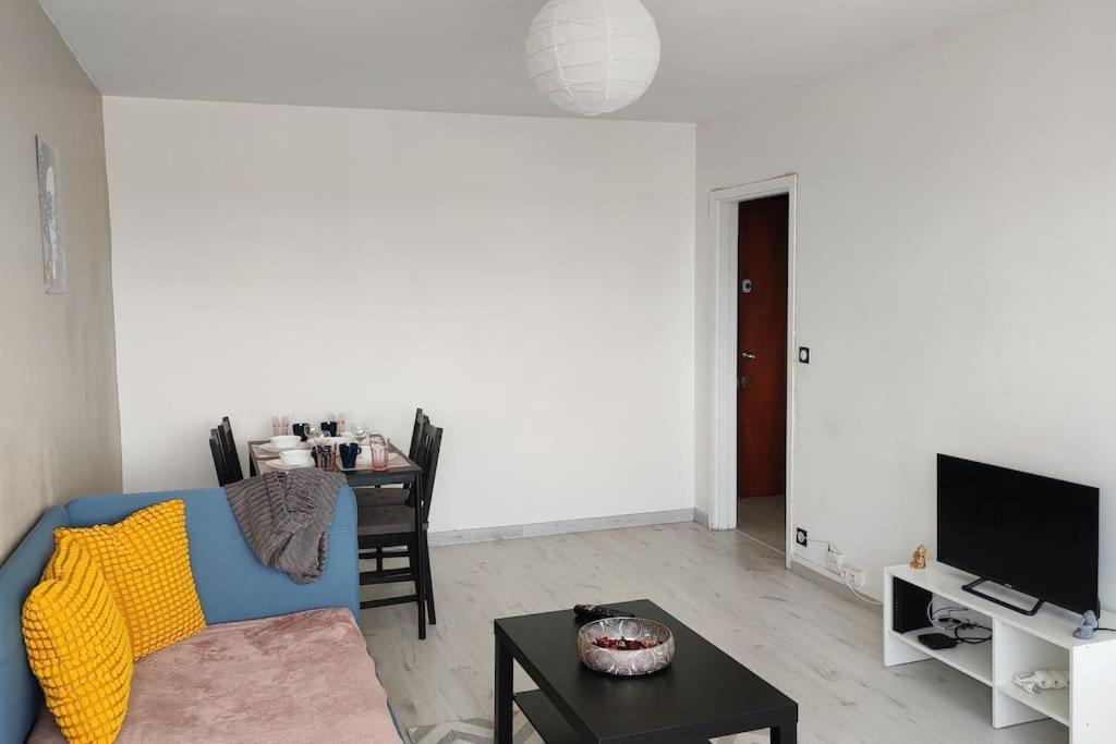Charmant Appartement Proche Melun Centre Ville Экстерьер фото