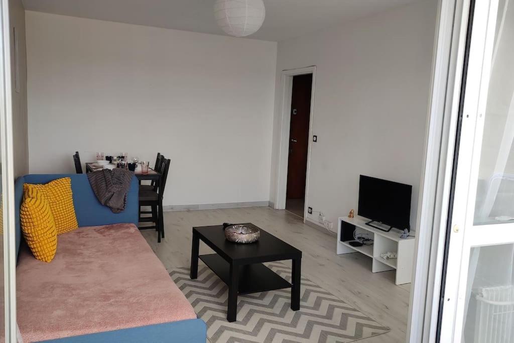 Charmant Appartement Proche Melun Centre Ville Экстерьер фото