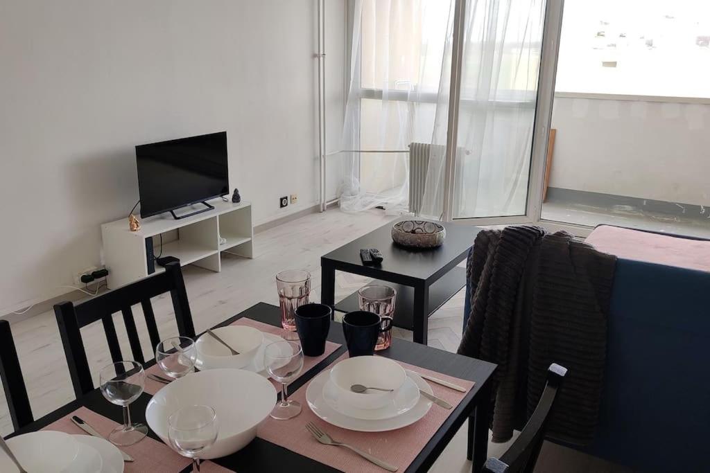 Charmant Appartement Proche Melun Centre Ville Экстерьер фото
